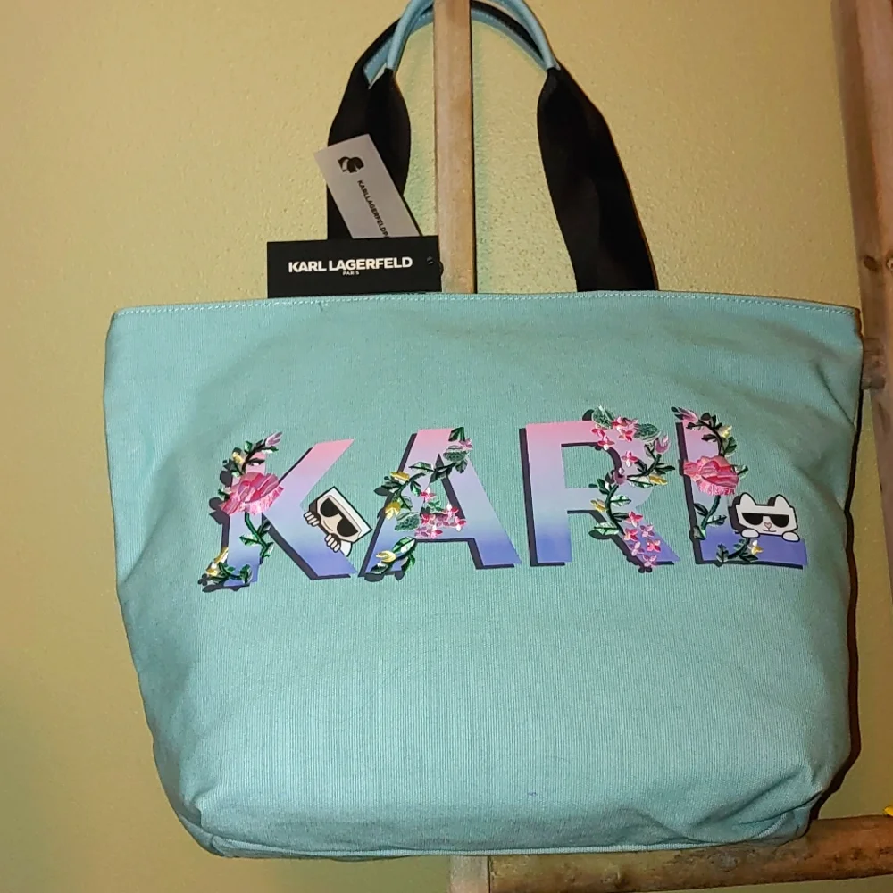 Karl Lagerfeld Paris Aqua / Pink / Blue Canvass Tote with Karl & Cat & F… - Picture 1 of 8
